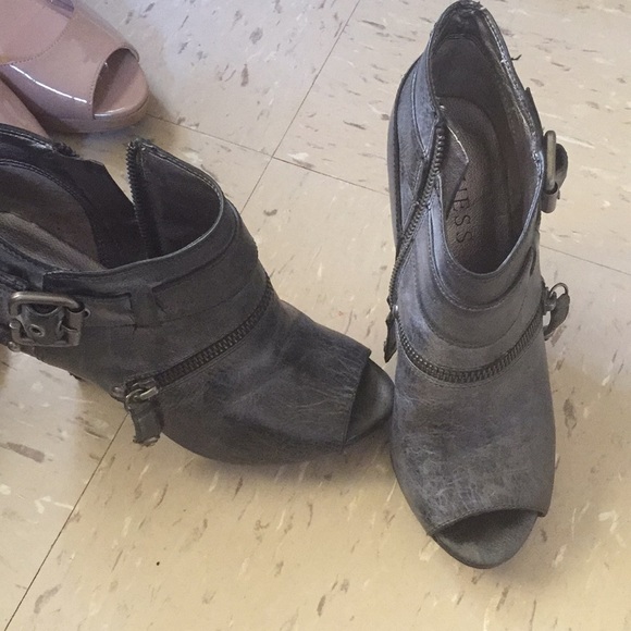 guess open toe booties